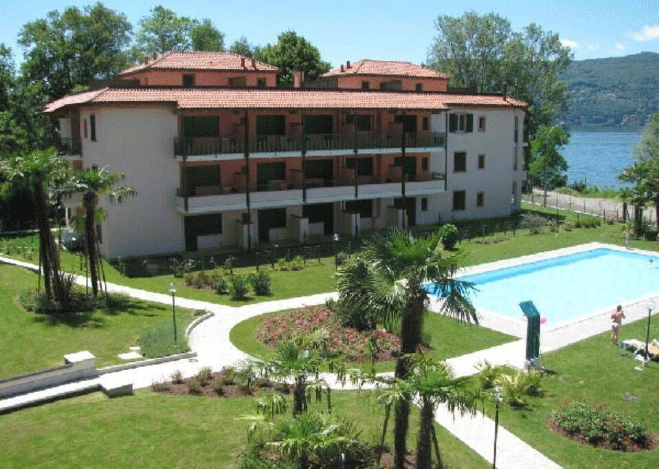 La Casa Sul Lago Monvalle ภายนอก รูปภาพ